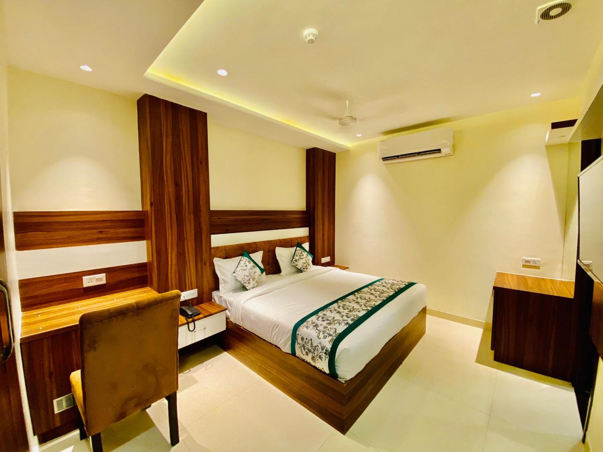 Hotel White House 350 Mtr From Golden Temple Amritsar Bagian luar foto
